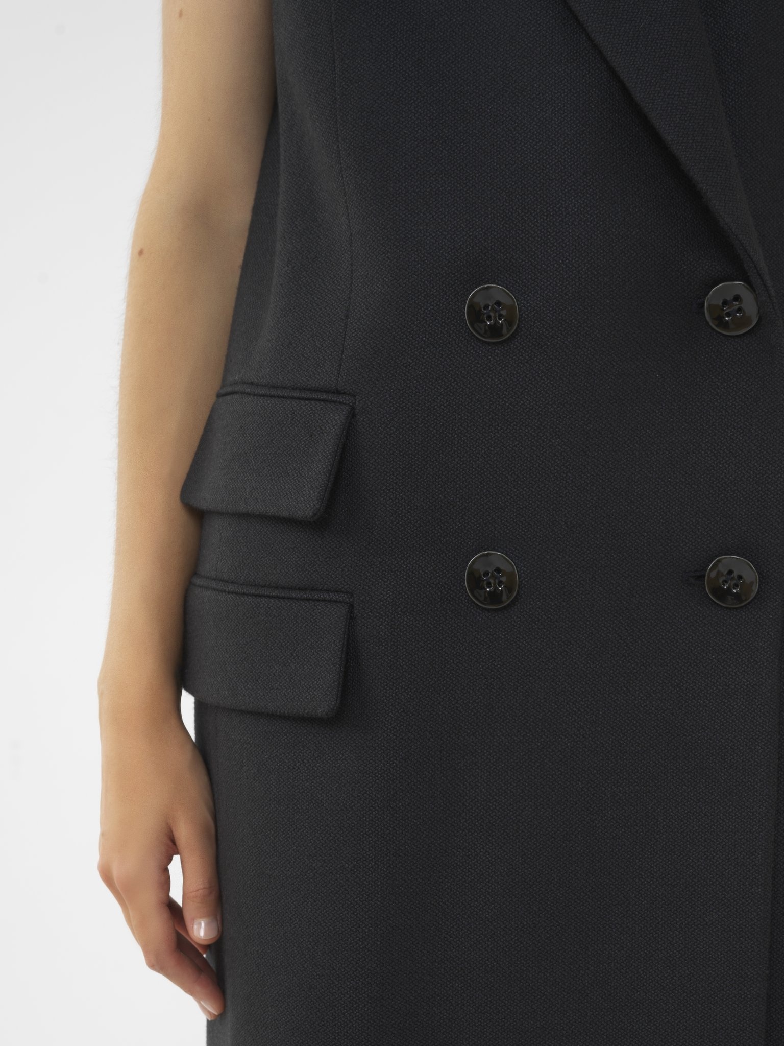 SLEEVELESS COAT - 7