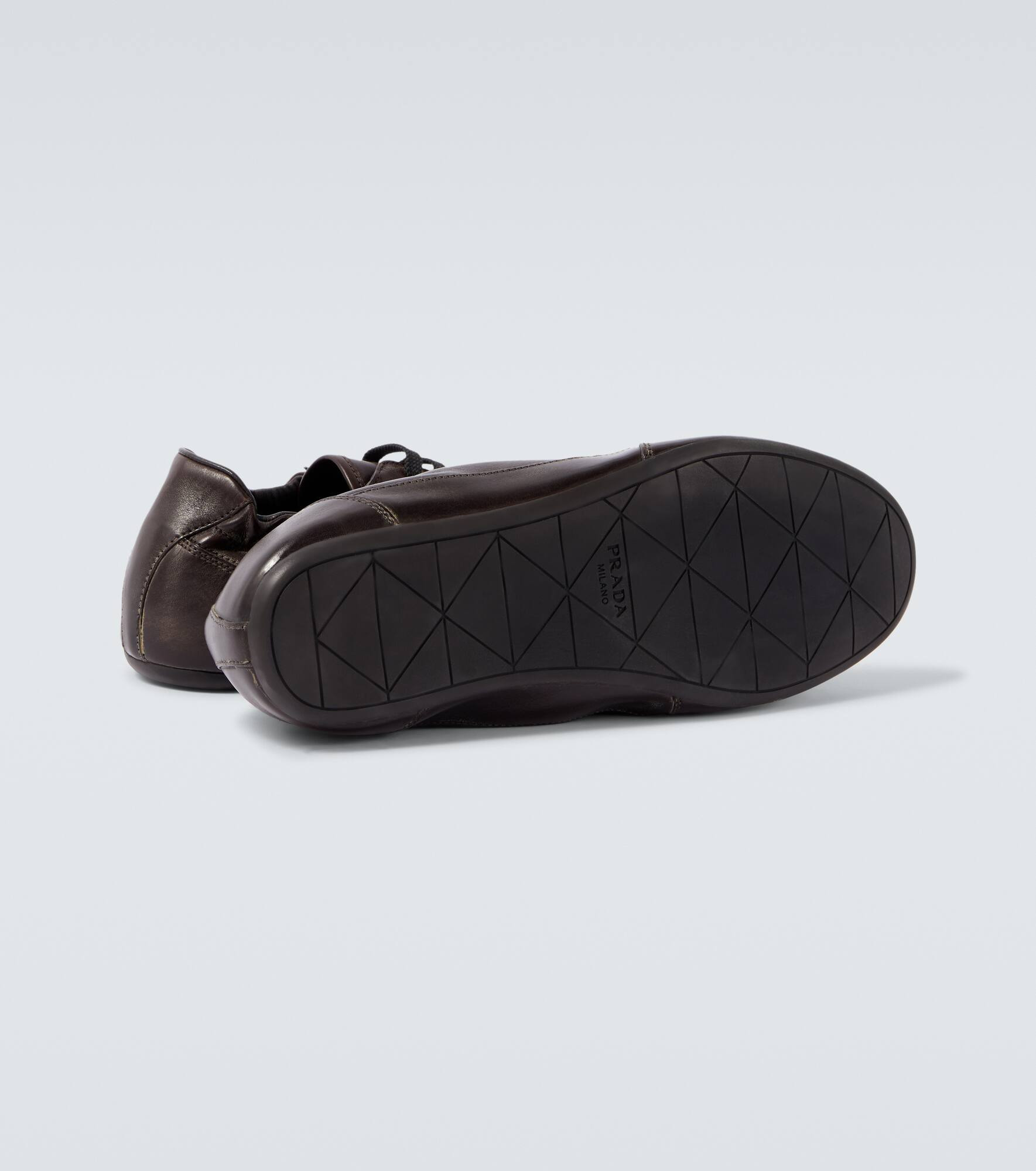 Collapse leather sneakers - 7