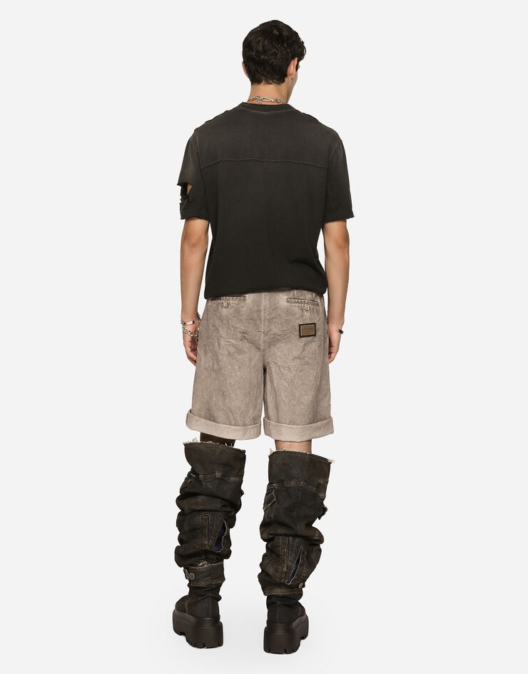 Garment-dyed cotton shorts with logo tag - 3