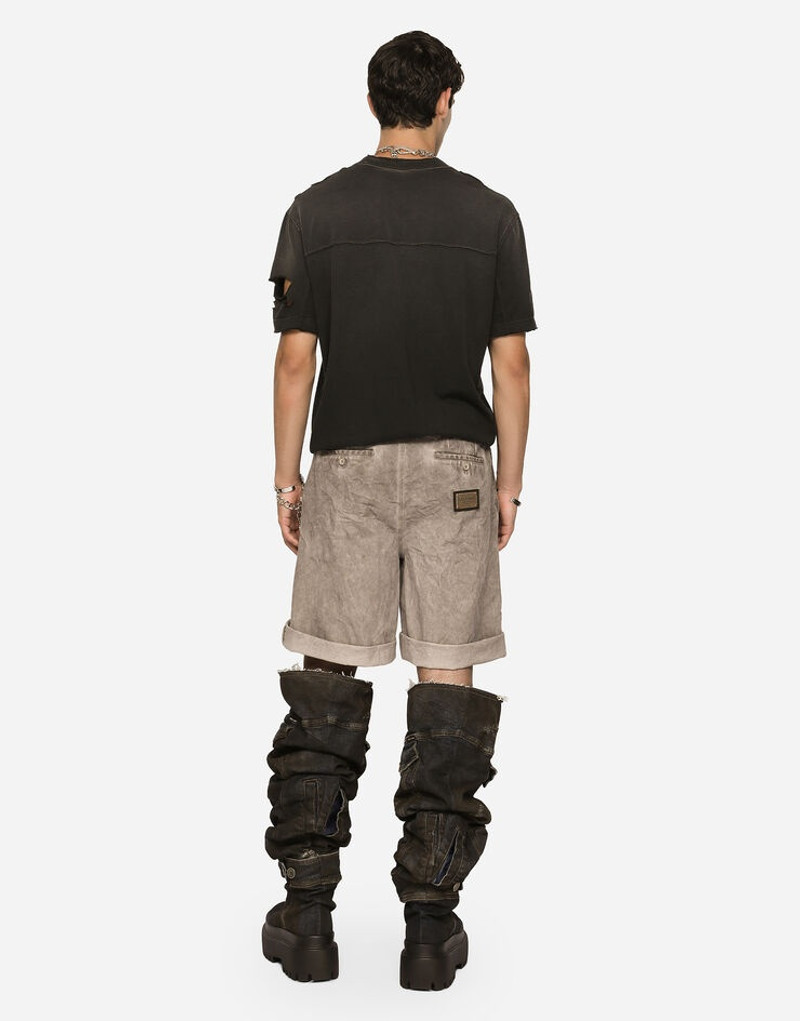 Garment-dyed cotton shorts with logo tag 3