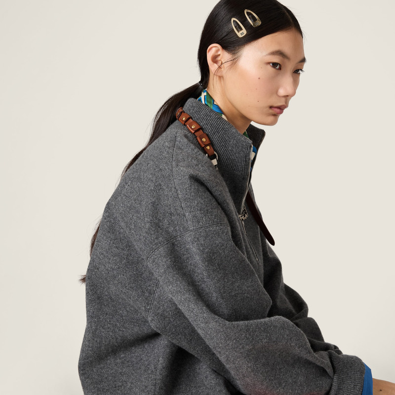 Miu Miu Metal hair clips outlook