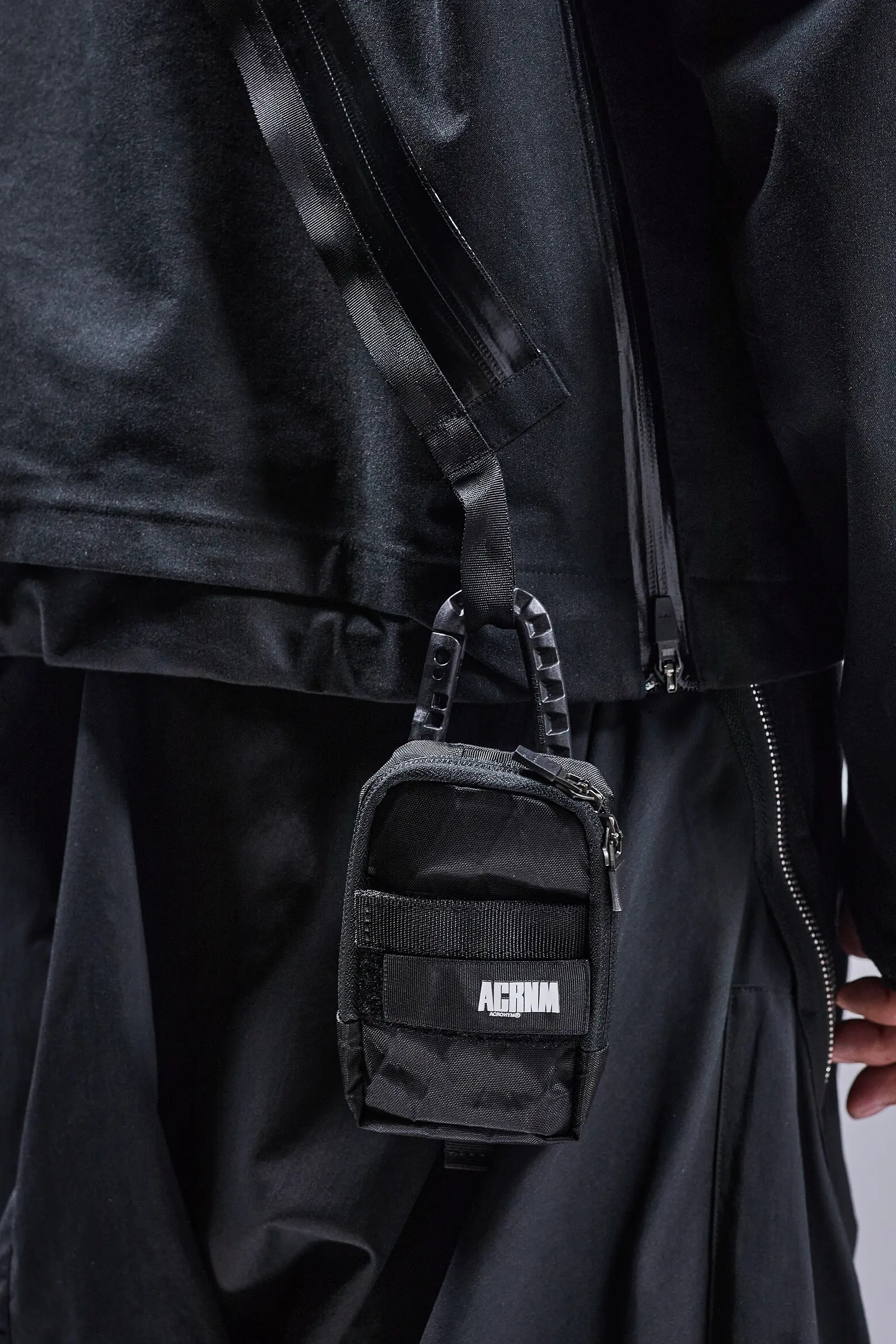 J1WB-BQ 3L Interops Jacket Black - 37