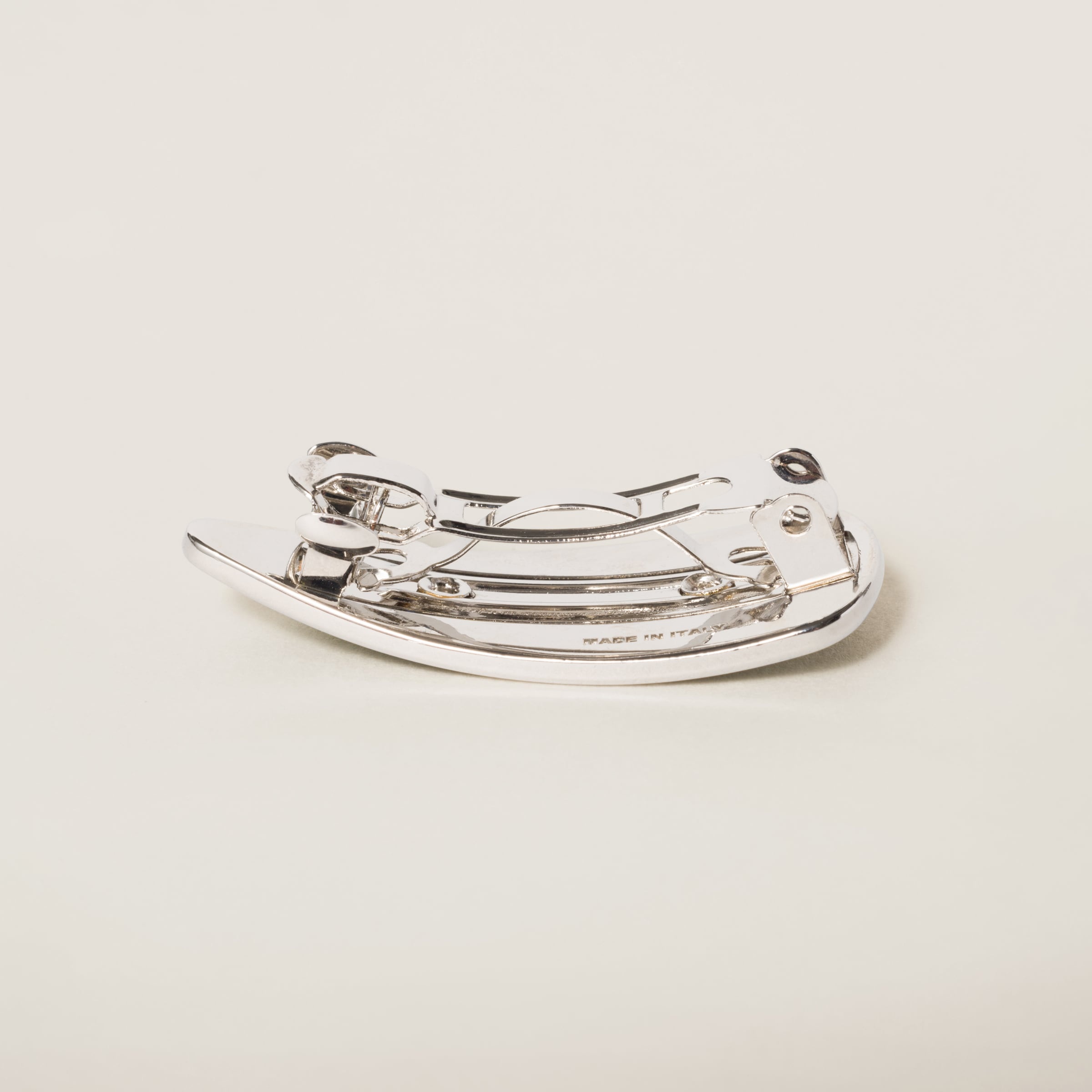 Enamelled metal clips - 3