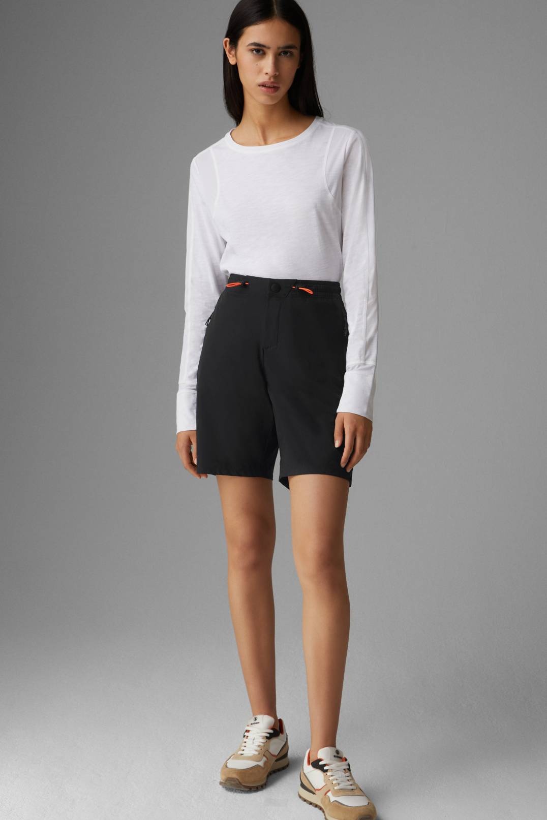 ROBERTA FUNCTIONAL SHORTS IN BLACK - 4