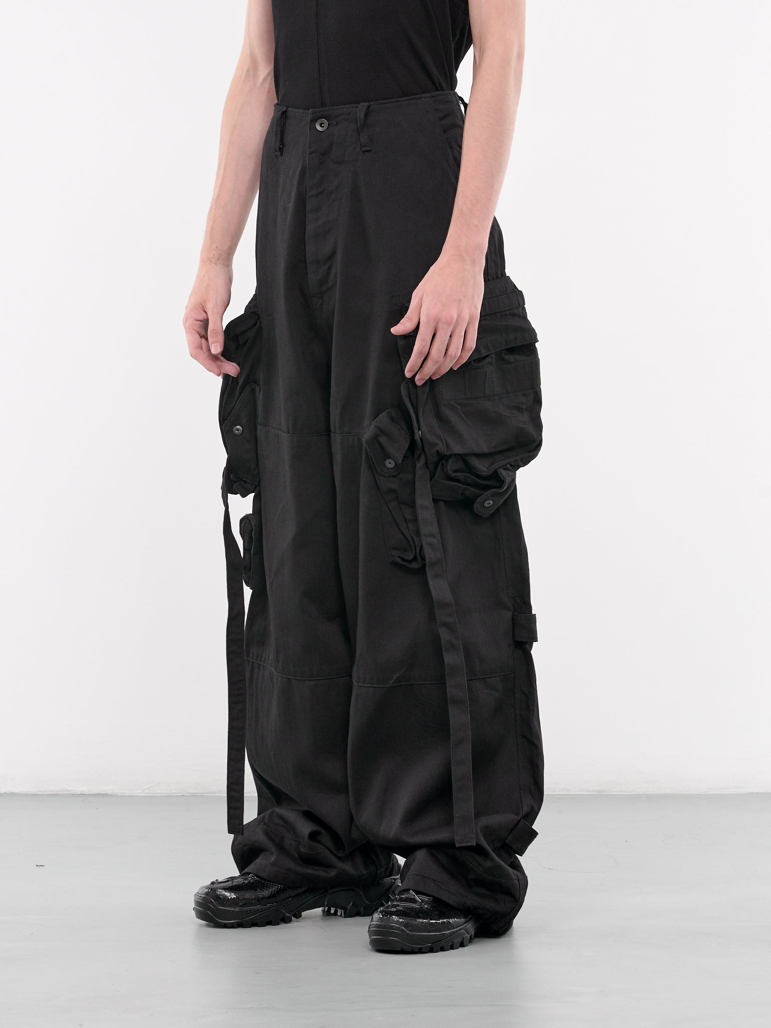 パンツ JULIUS CargoSarouelTrouser Size1 ユリウス JULIUS Gasmask Cargo Pants （Blood） 通販 大阪