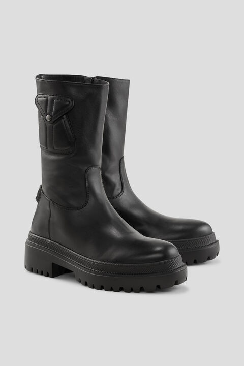 Chesa Alpina Boots in Black - 3