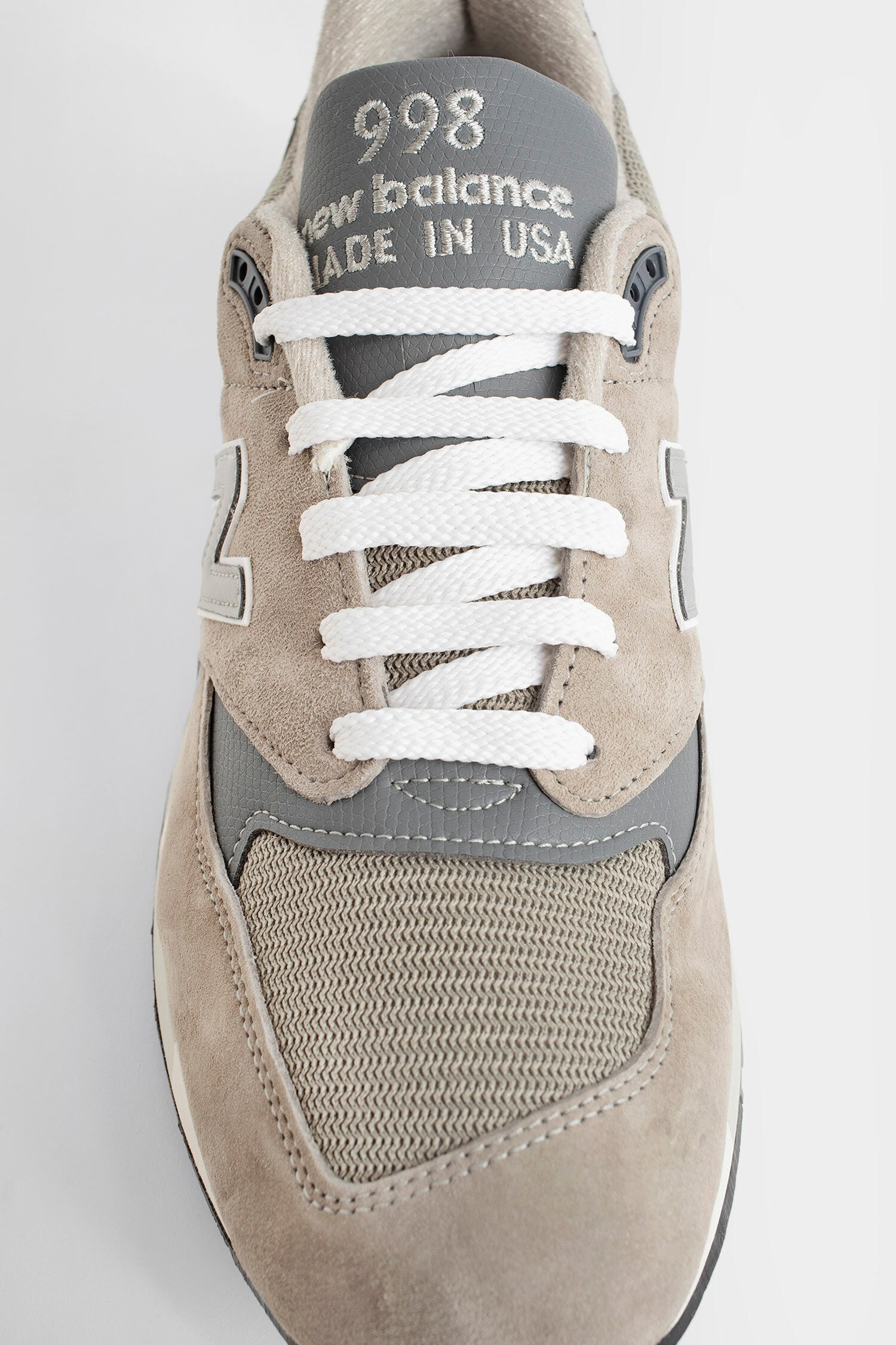 NEW BALANCE UNISEX BEIGE SNEAKERS - 5