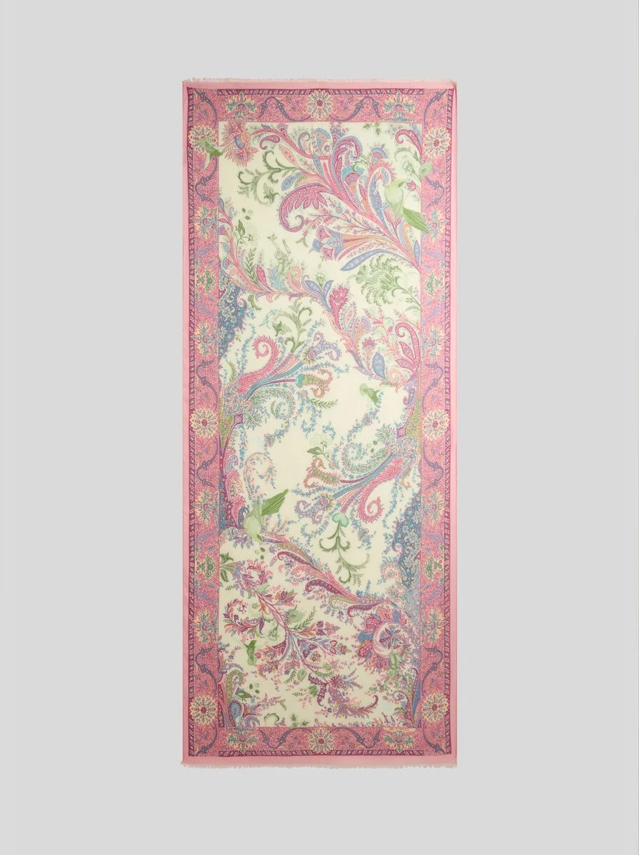 SCARF WITH FLORA AND FAUNA MOTIF - 1