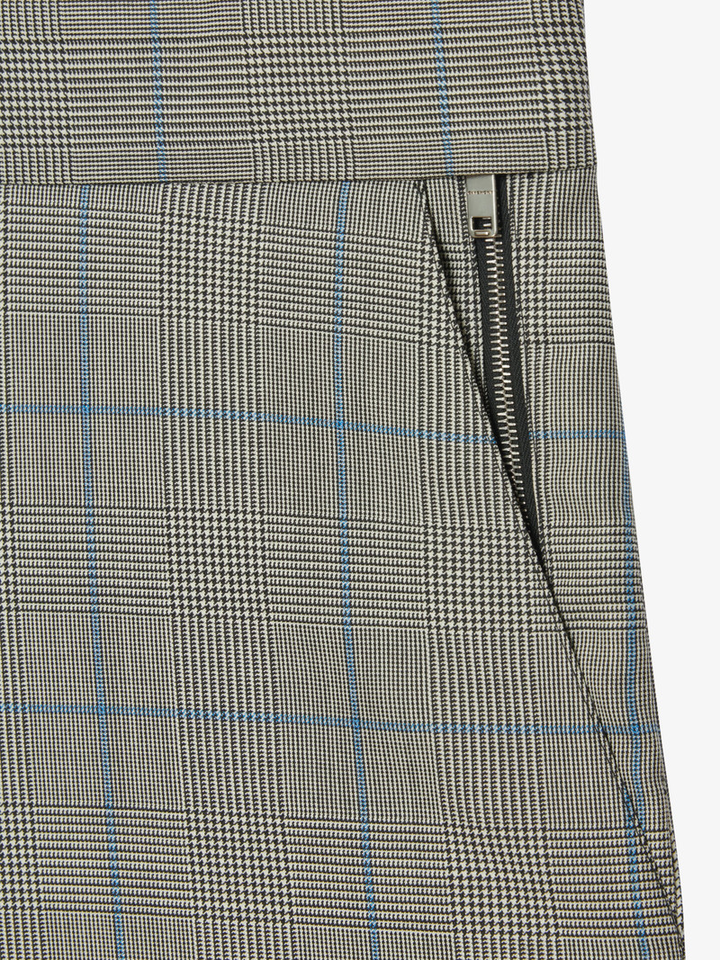 BERMUDA IN WOOL WITH PRINCE OF WALES PATTERN 5