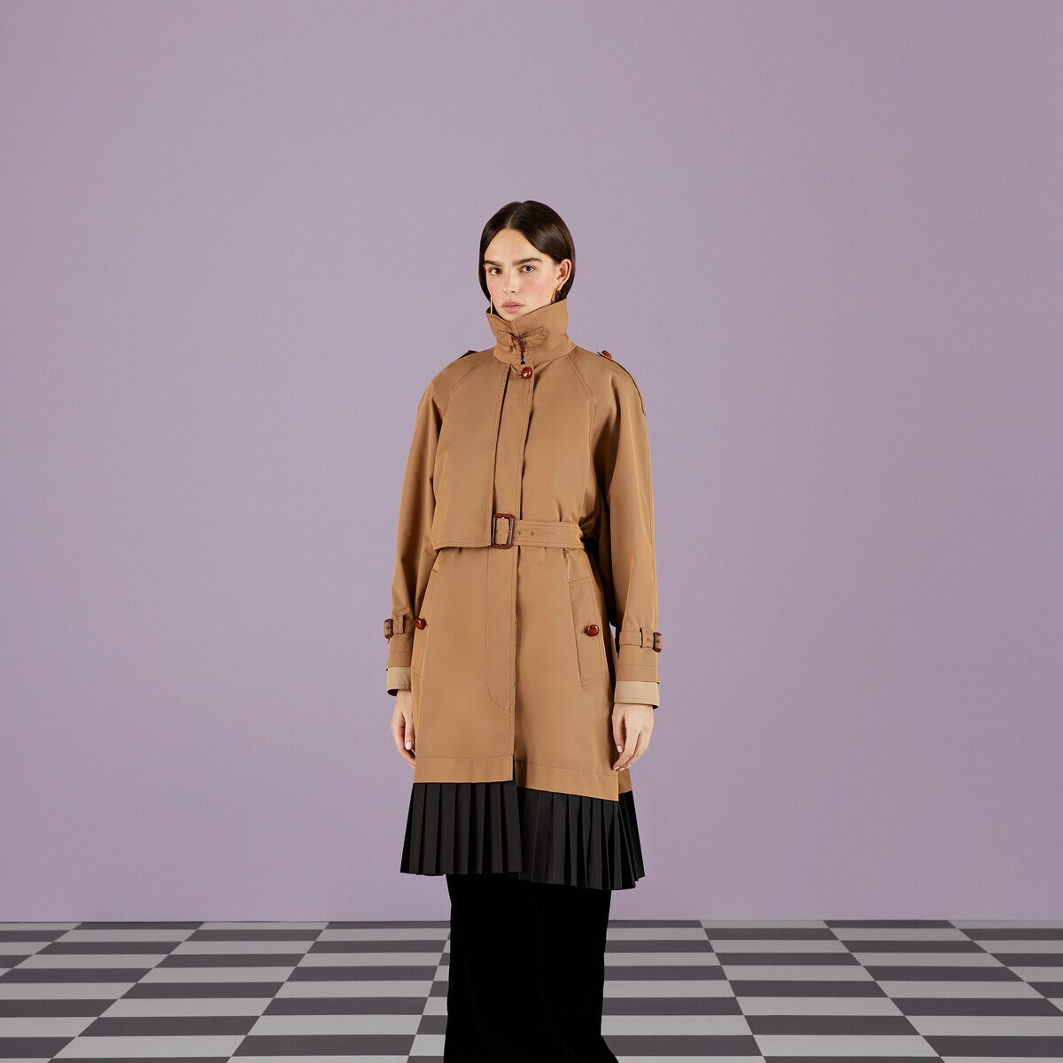 Gabardine coat with leather detail - 7