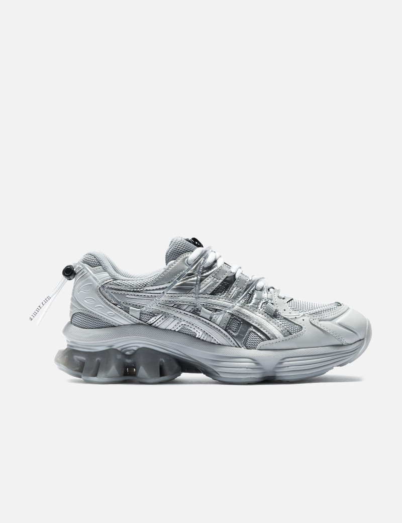 YOASOBI X ASICS GEL-FINETIC FLUENT Y 1