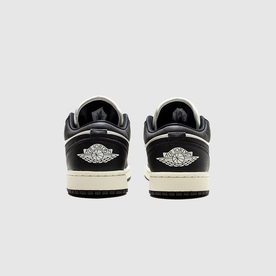 WMNS AIR JORDAN 1 LOW SE "BLACK & SAIL" - 4