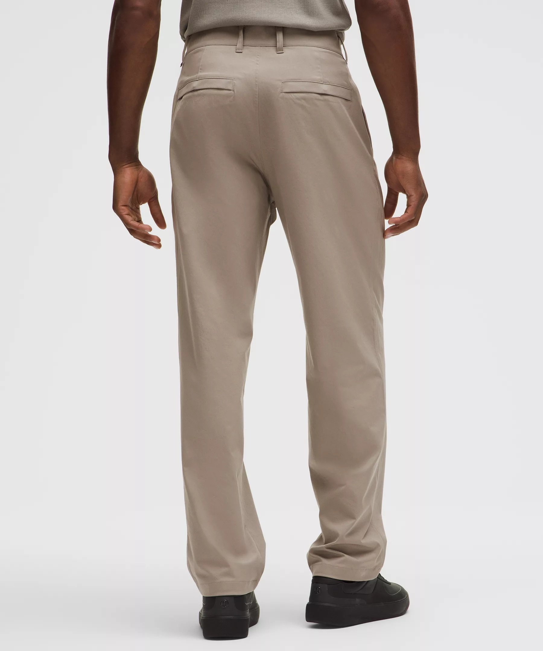 Woven Classic-Fit Pleated Trouser *Regular - 3