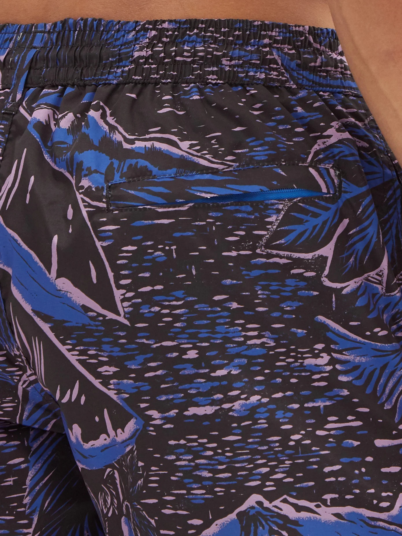 Chile-print swim shorts - 5