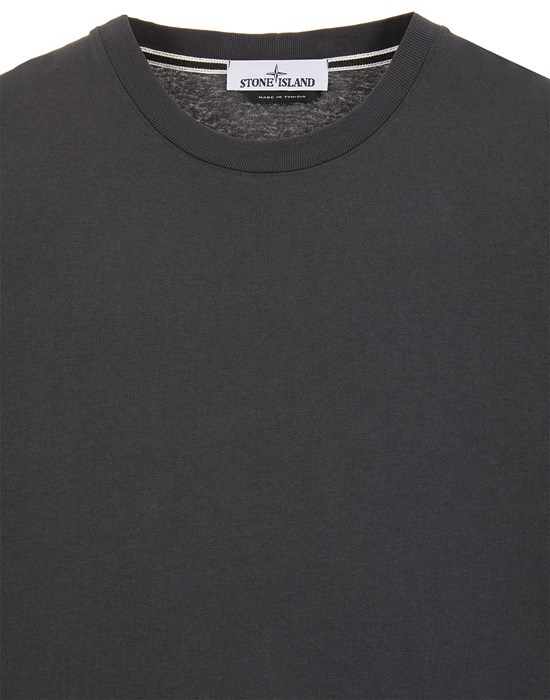 2NS83 30/1 COTTON JERSEY 'MICRO GRAPHICS TWO' PRINT_GARMENT DYED STEEL GRAY. - 3