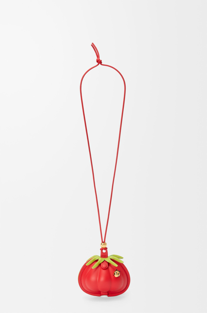 Tomato neck pouch in classic calfskin 1