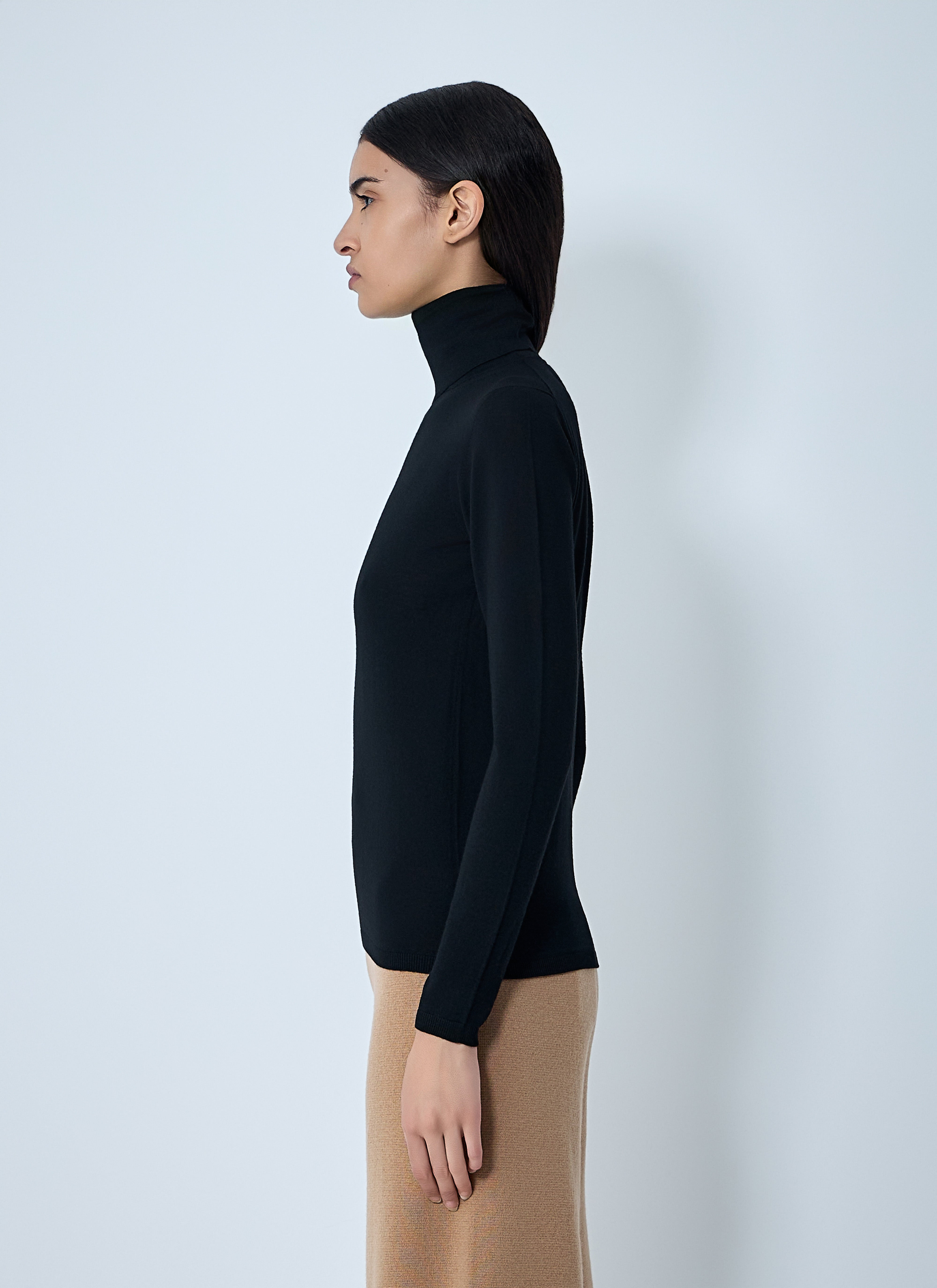 Max Mara Women Wool Turtleneck Sweater - 3