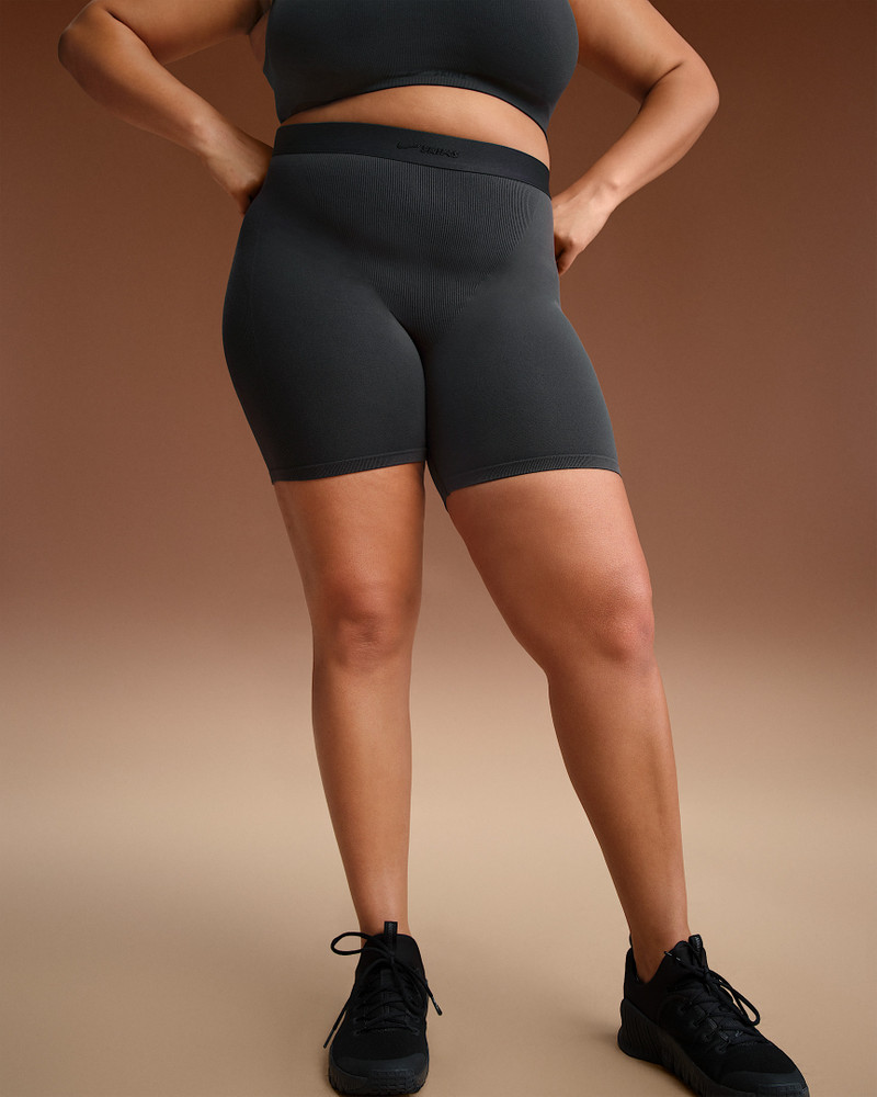 NikeSKIMS Vintage Seamless Women's 5" Shorts 7