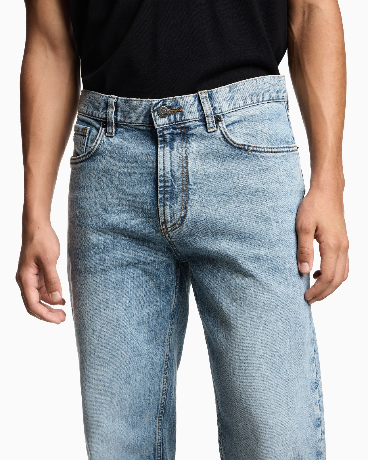 J76 STRAIGHT-FIT JEANS IN A VINTAGE-EFFECT WASHED DENIM - 5