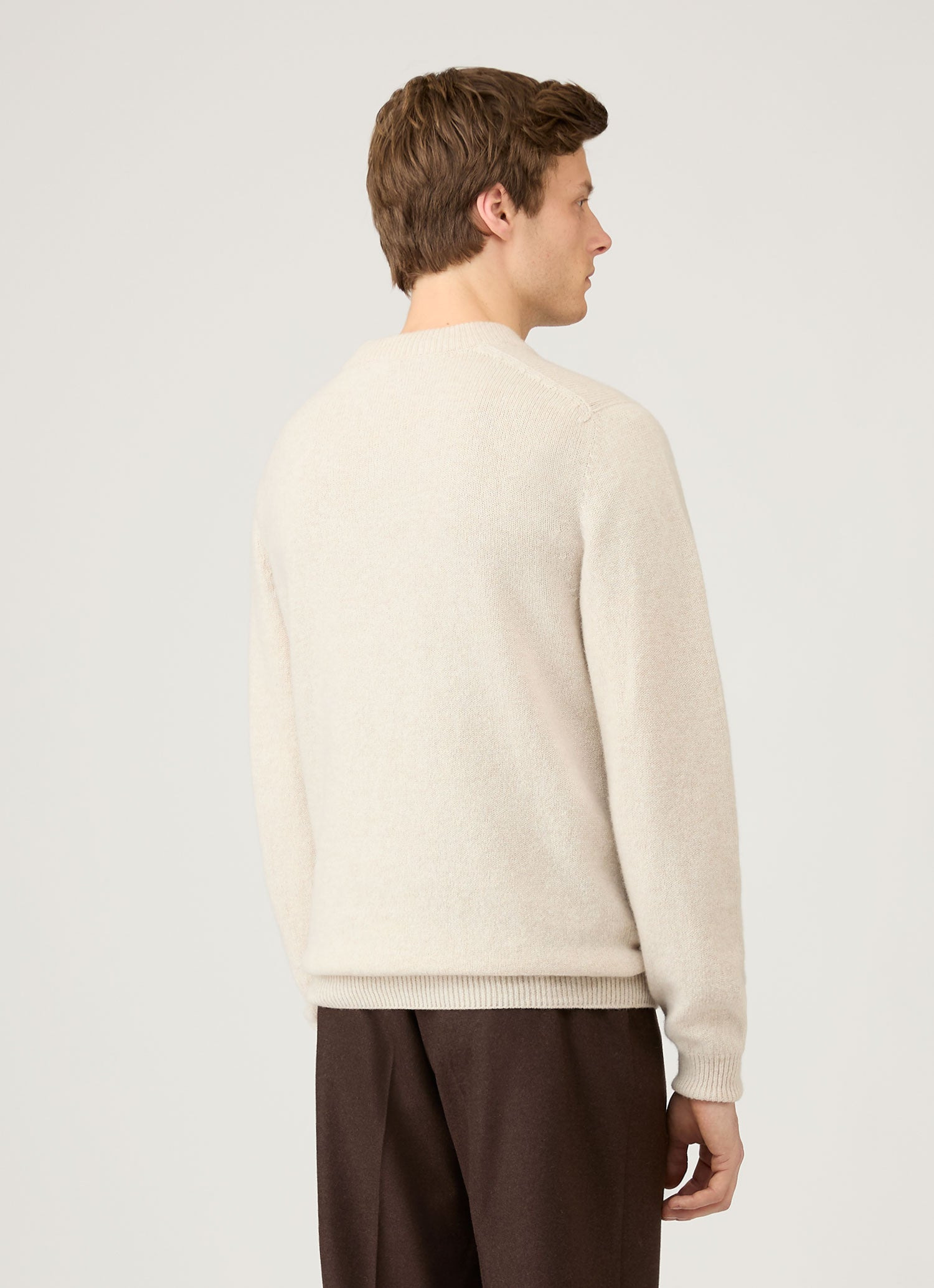 Lambswool V‑neck Jumper - 5