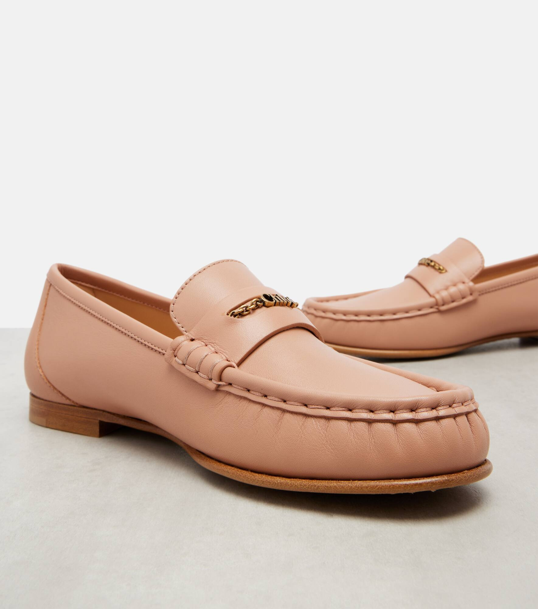Chloé logo embellished leather loafers - 5