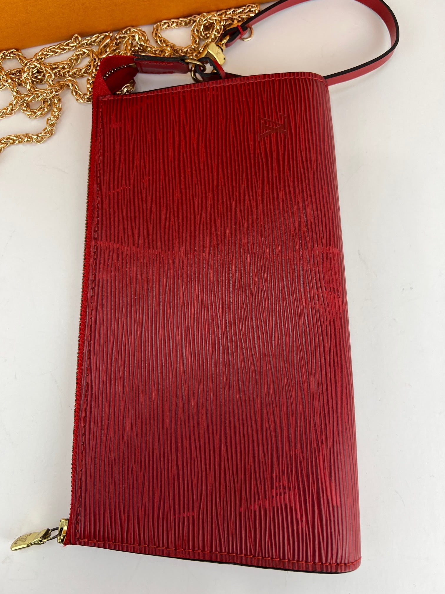 Louis Vuitton Handbag Epi 24 Pochette Accessories Red Leather Crossbody Bag Preowned - 5