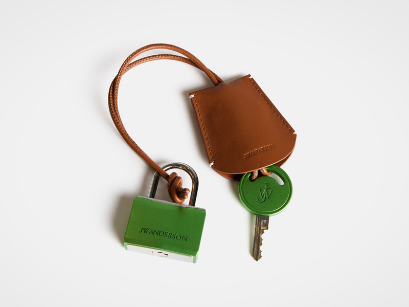 JW Anderson PADLOCK CHARM IN GREEN outlook