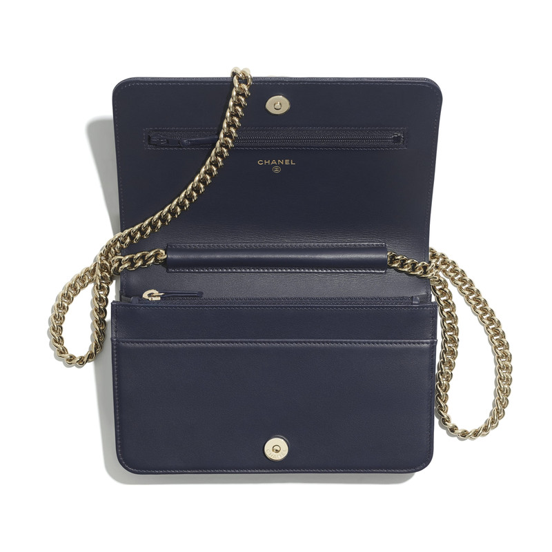 BOY CHANEL Wallet on Chain 3
