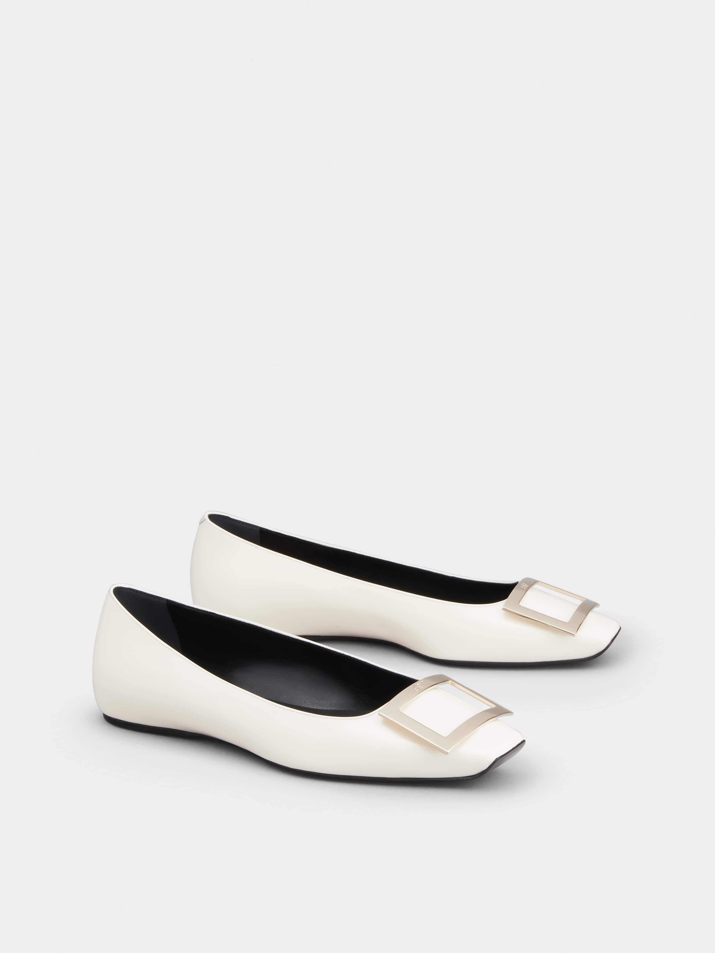 Trompette Metal Buckle Ballerinas in Patent Leather - 2