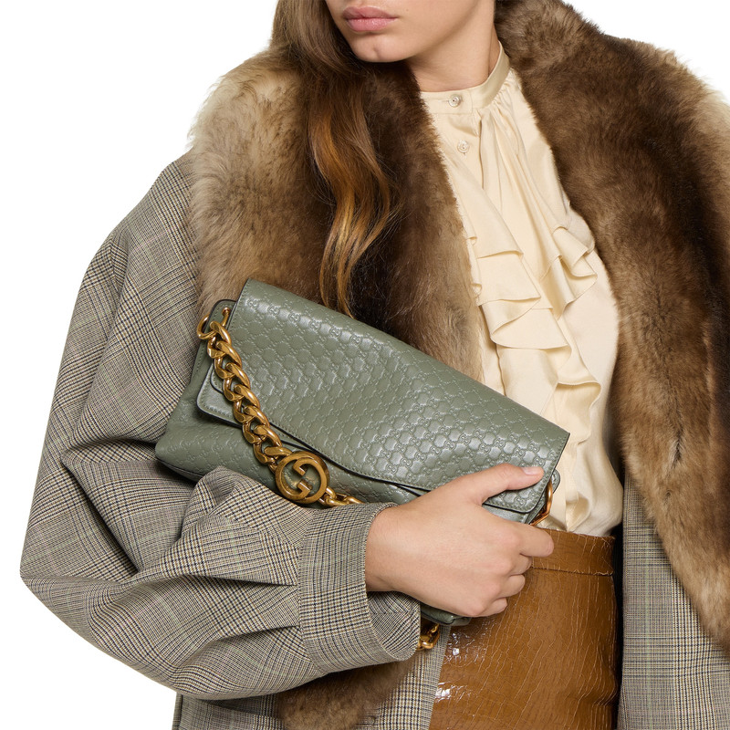 Medium shoulder bag with chain 5