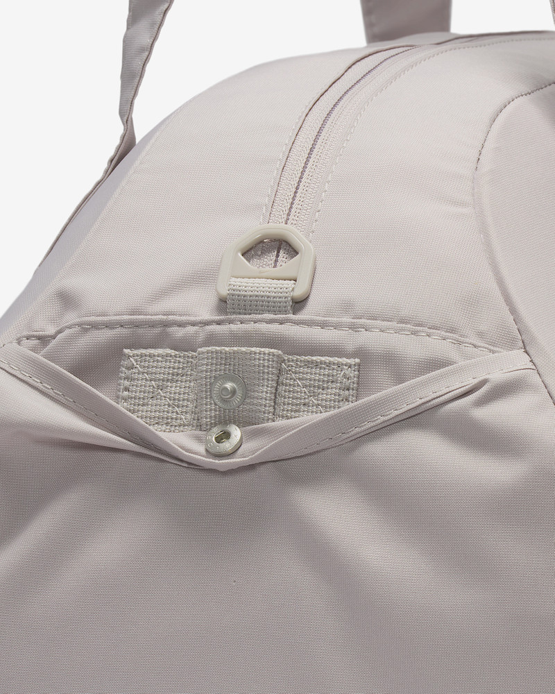 Nike Gym Club Duffel Bag (24L) 7