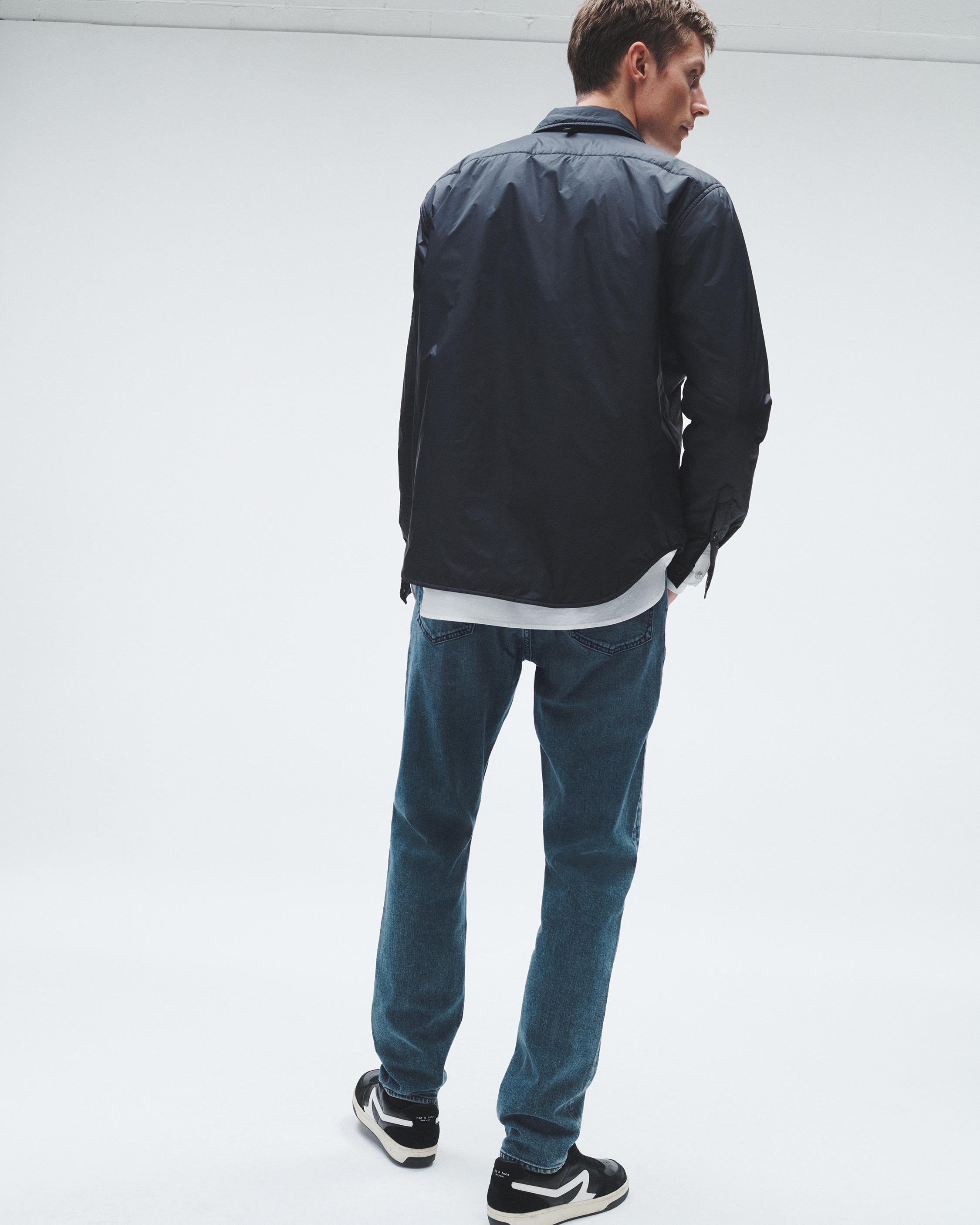 Fit 2 - Ivor
Slim Fit Authentic Stretch Jean - 4