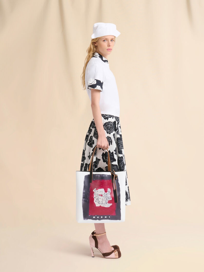 WHITE AND BLACK TRIBECA TOTE WITH FAWN PRINT - 2