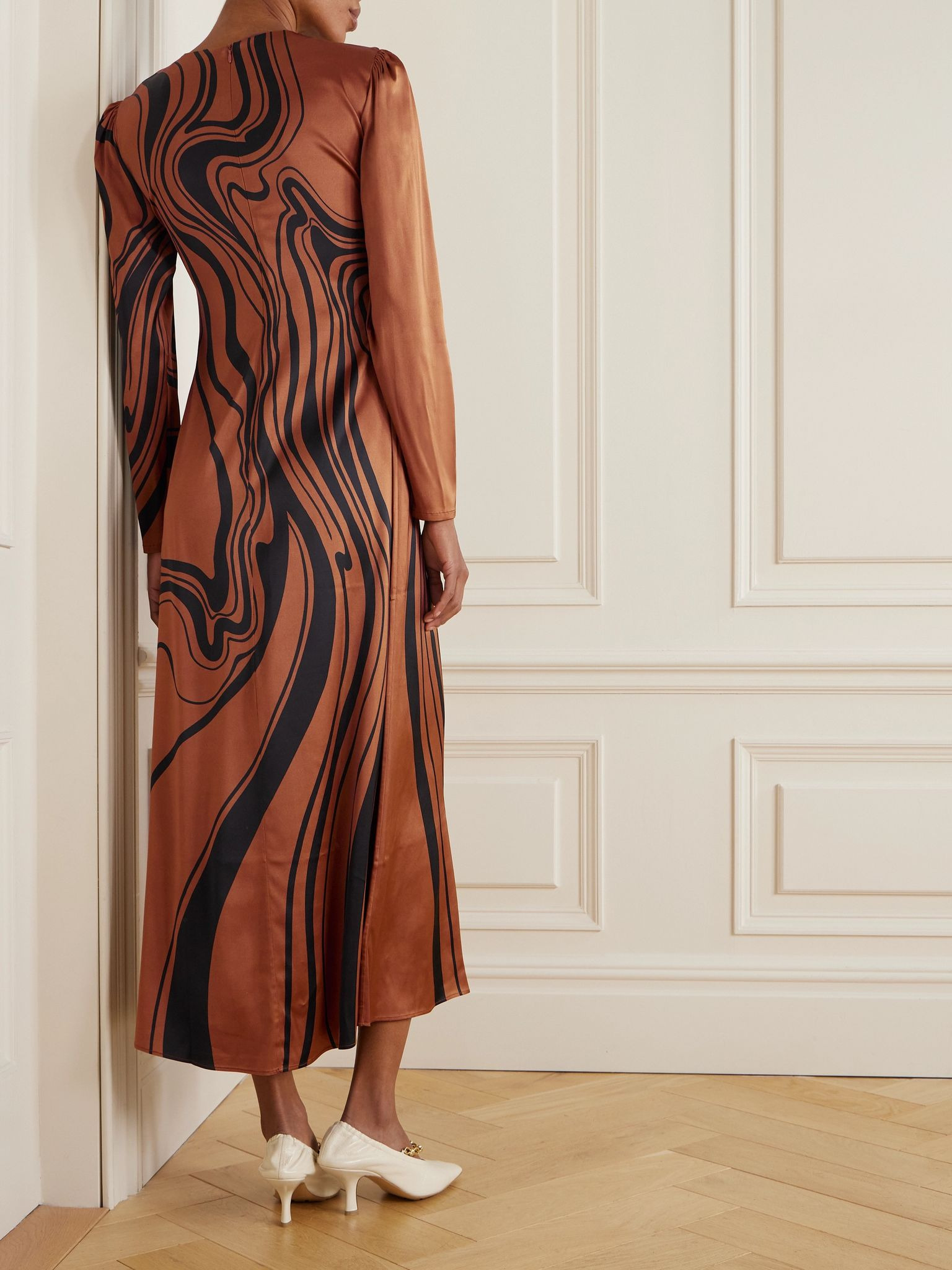 Icon Clingy Swing floral-print satin midi dress Brown - 3