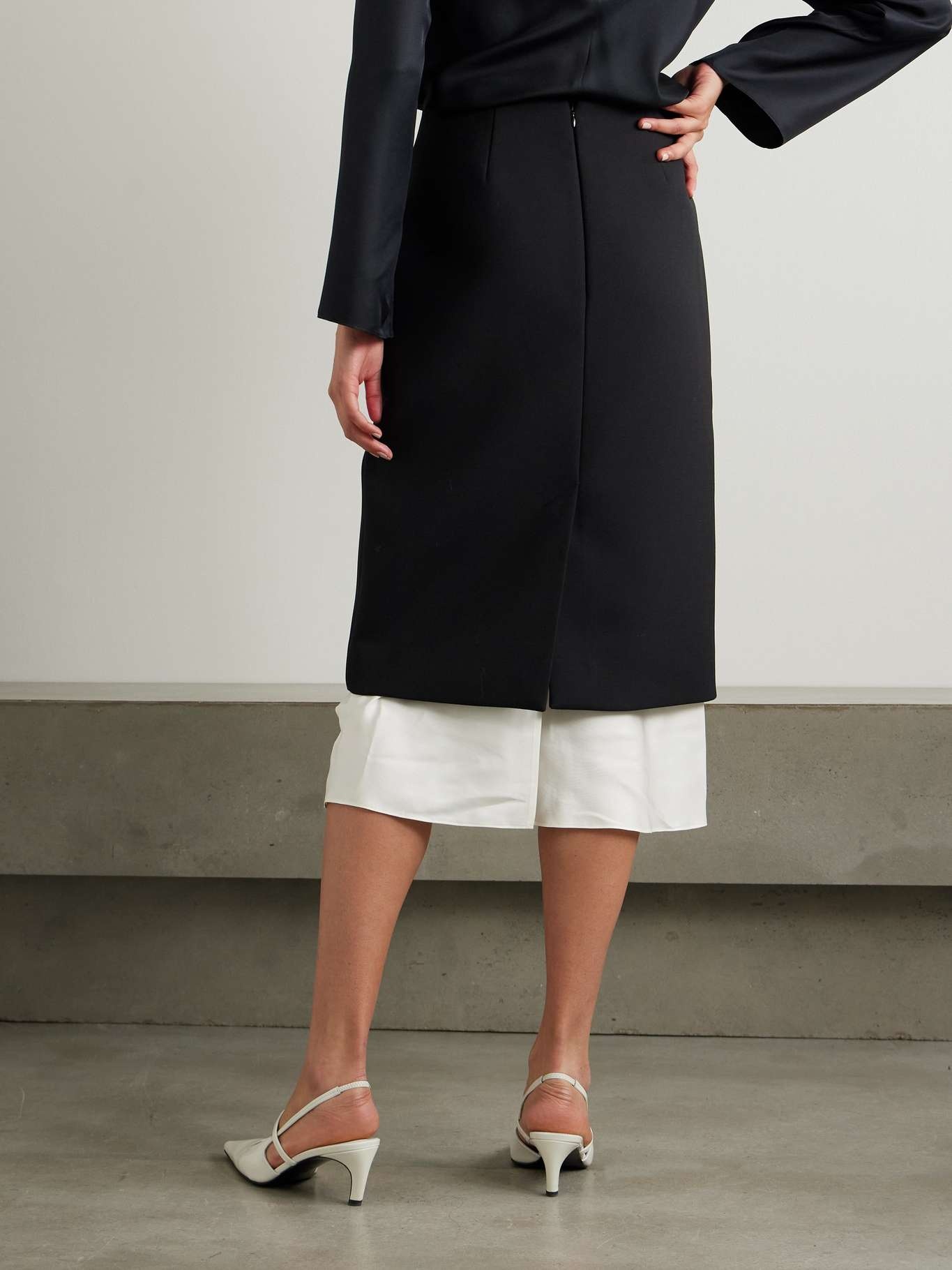 Silk-trimmed wool-blend midi skirt Black - 4