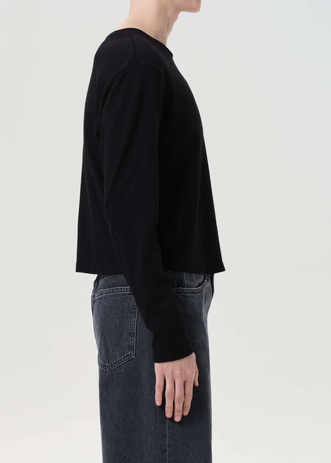 SYDNEY LONG SLEEVE TEE IN BLACK - 3