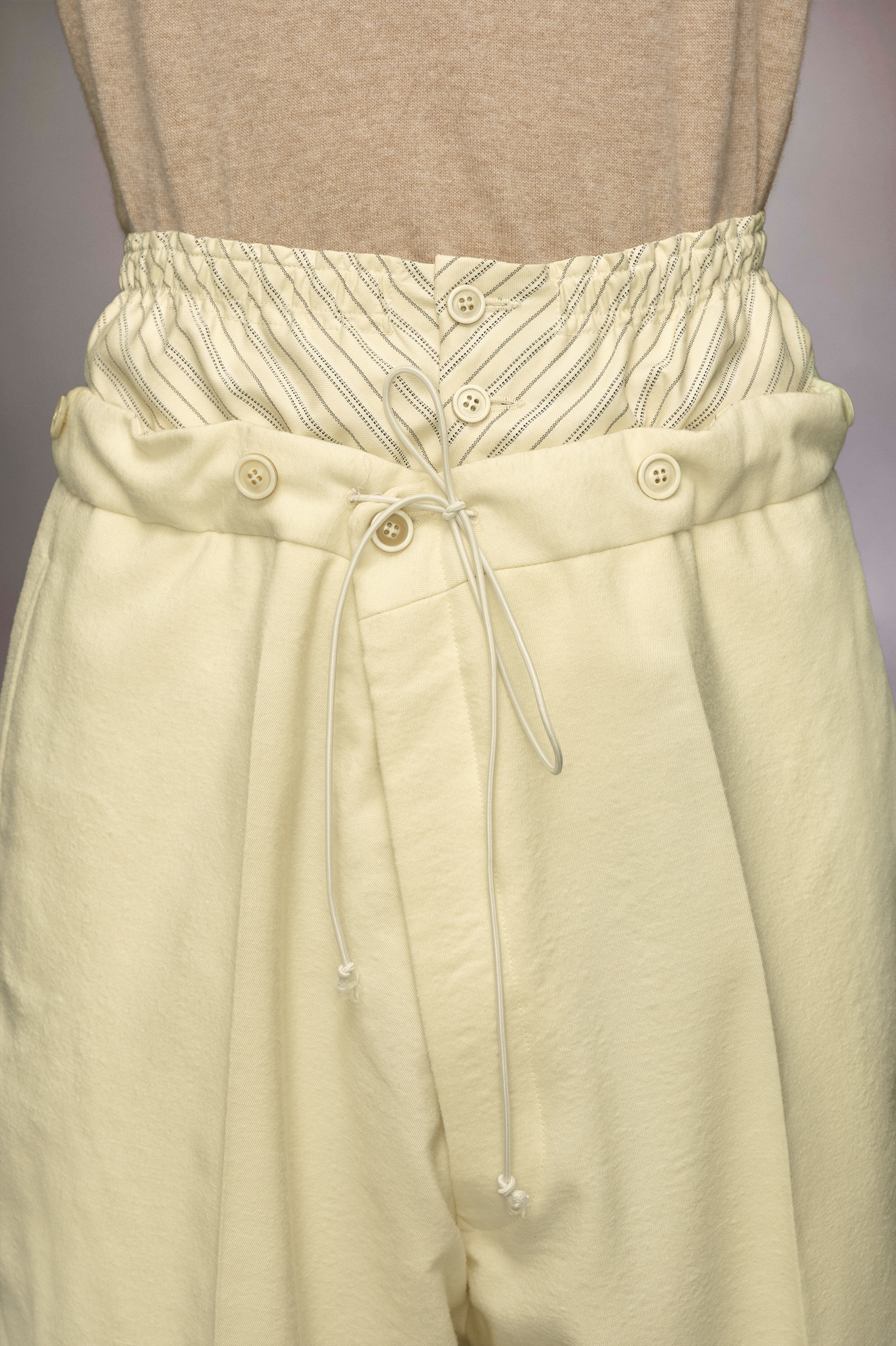 Anonymity of the lining trousers - 6