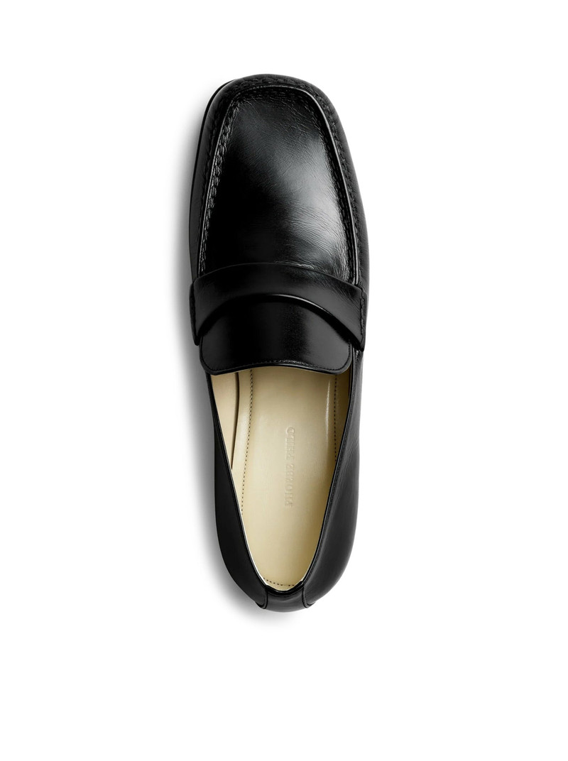 BLACK LEATHER MOCCASIN 6