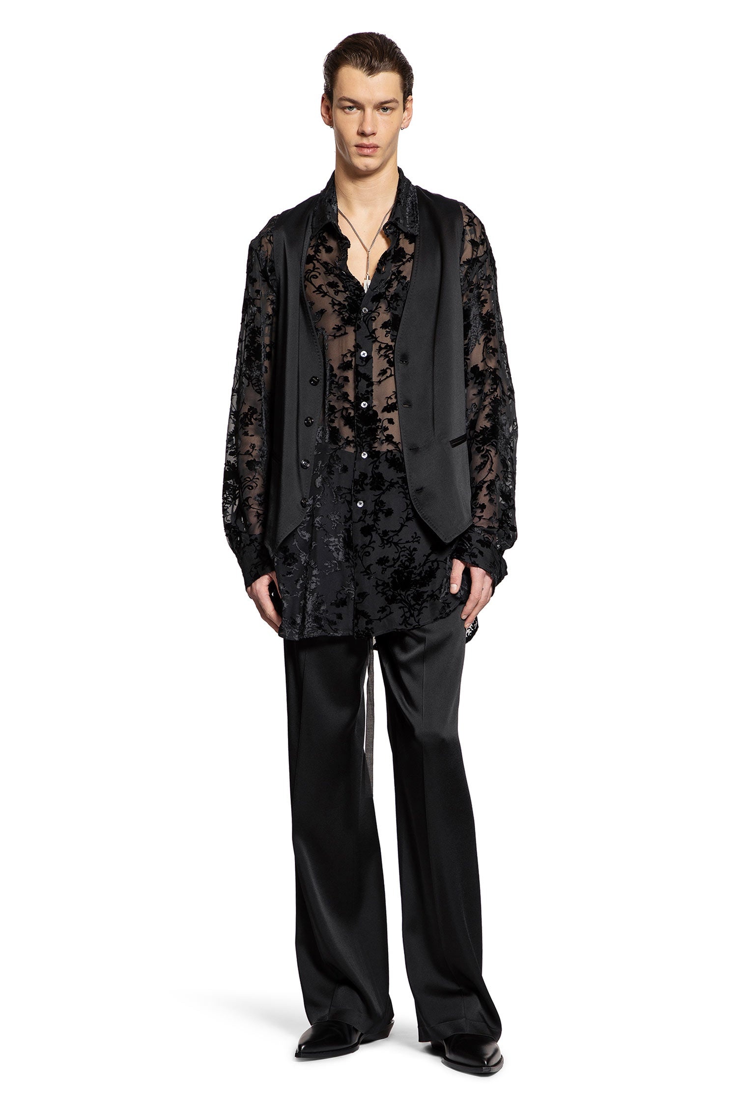 Jukko-Classic-Waistcoat-In-Cady-Satin - 4
