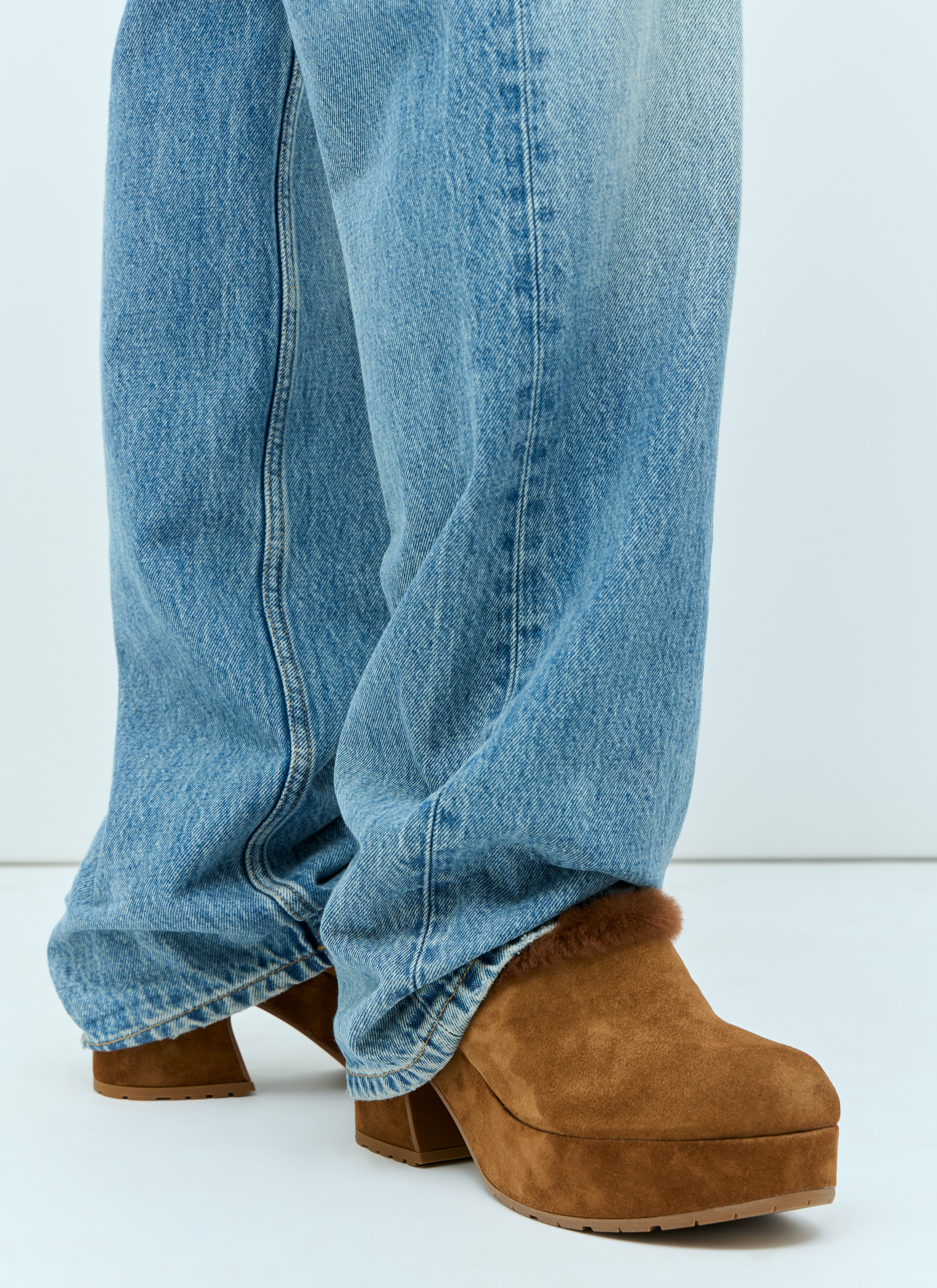 Gianvito Rossi Gianvito Rossi Women Lys Suede Clogs