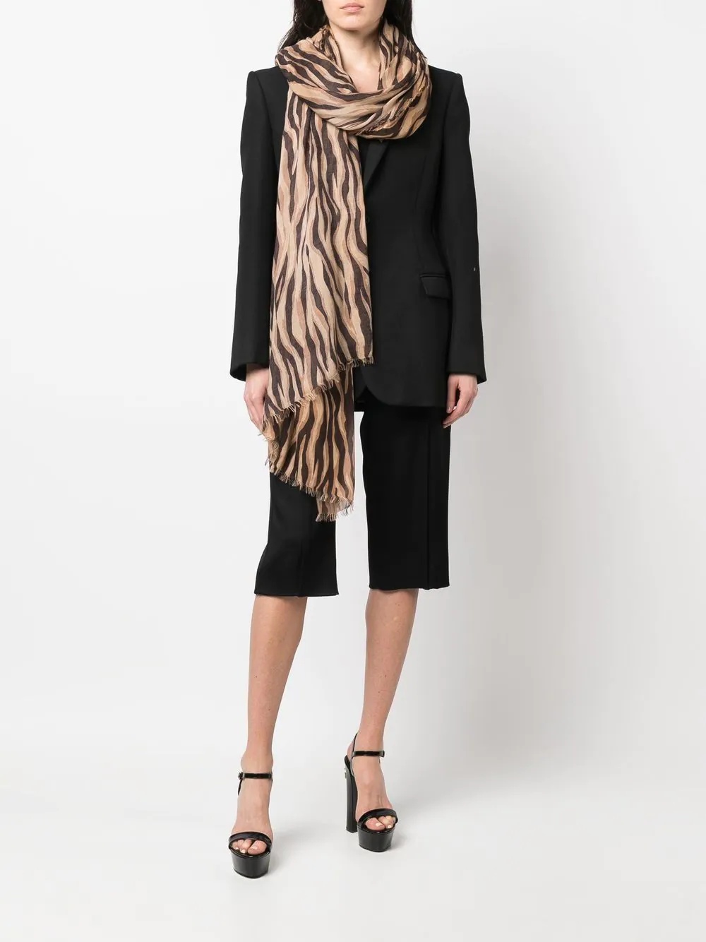 tiger-print frayed scarf - 2