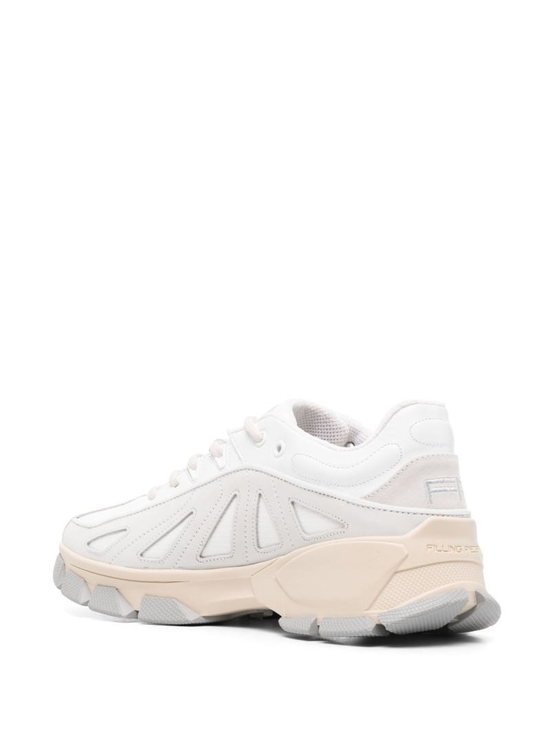 low-top sneakers 3