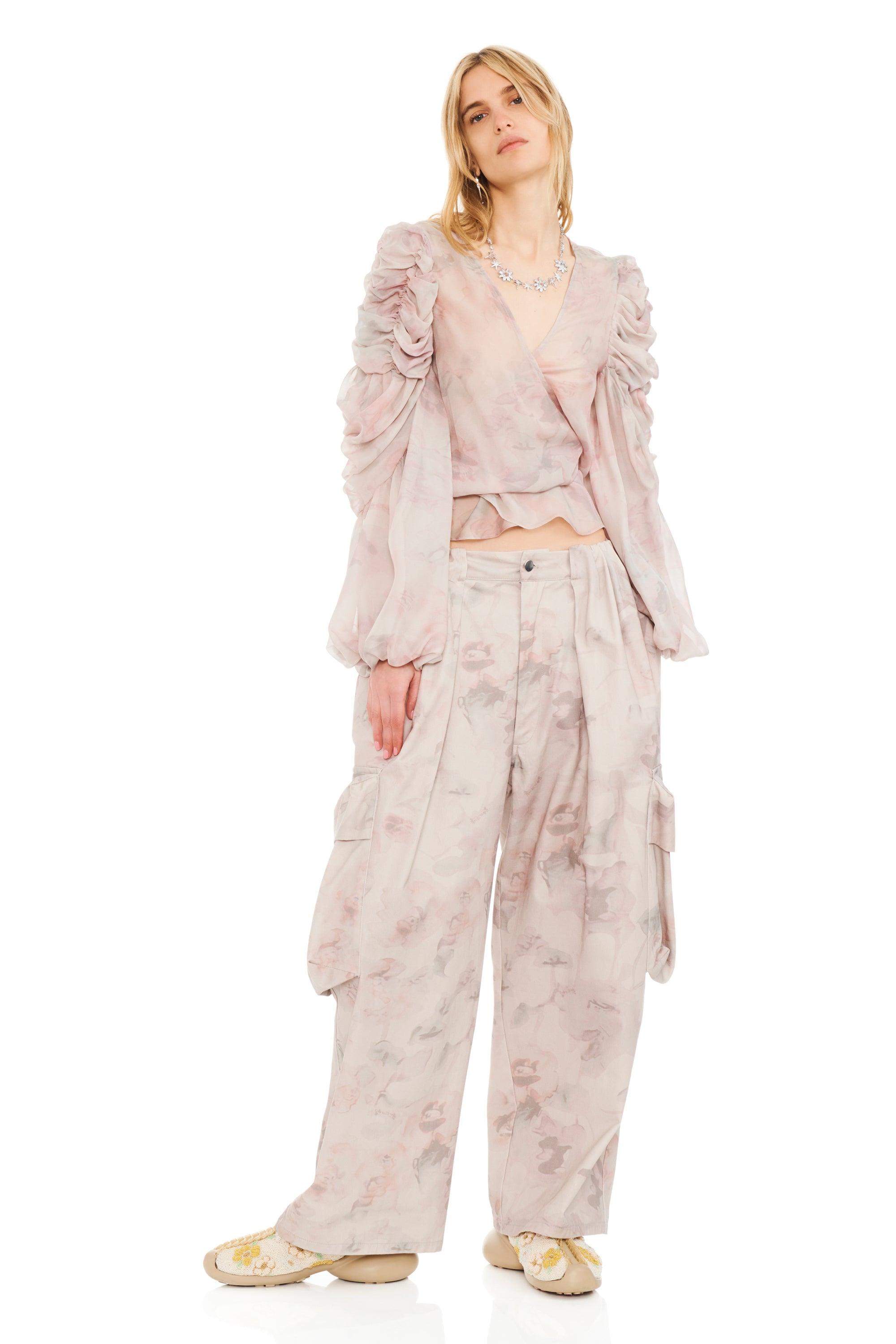 WASHED BEIGE WATERCOLOR ROSES PLEATED CARGO PANT - 7
