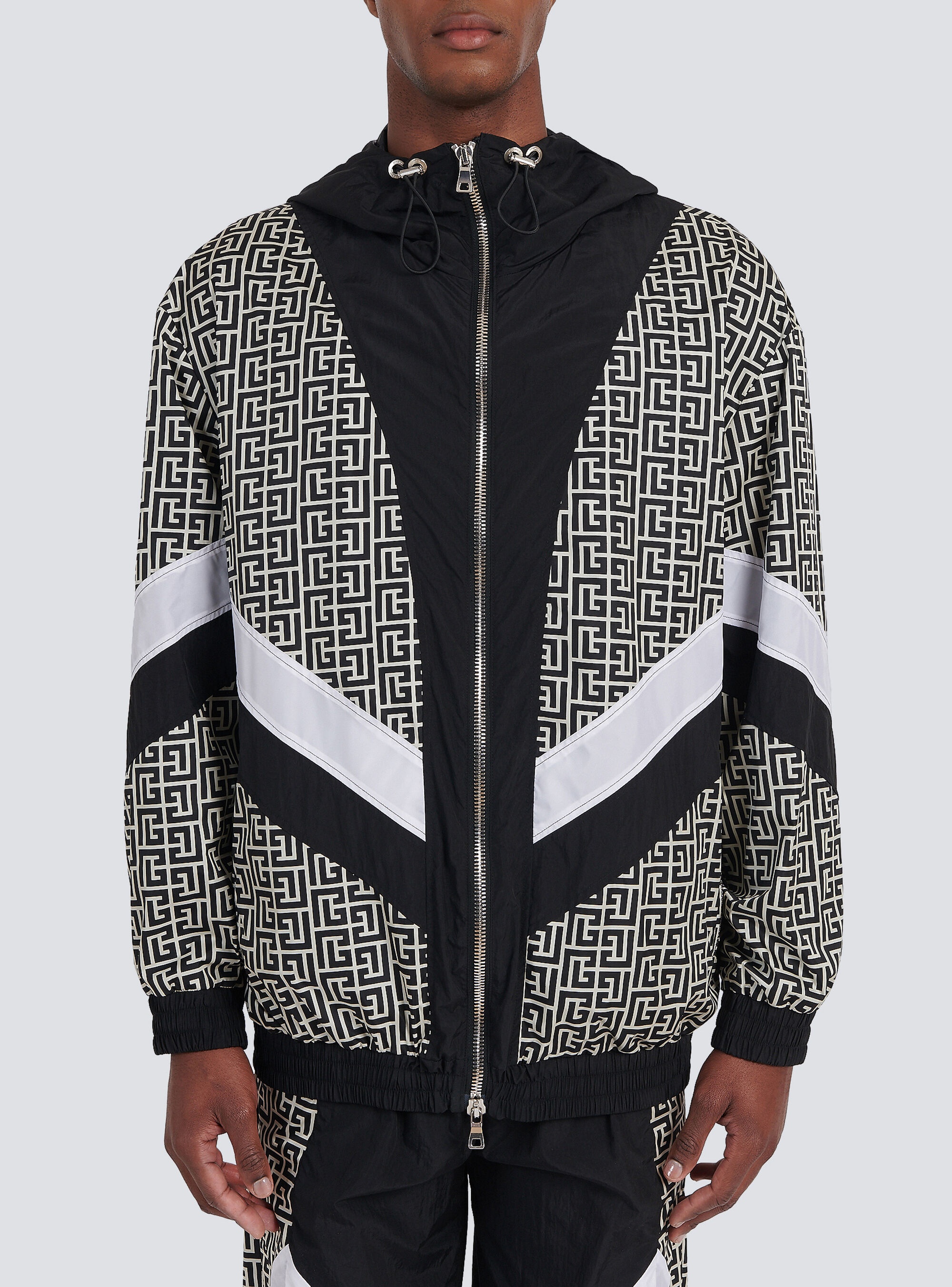 Hooded nylon jacket with Balmain monogram - 6