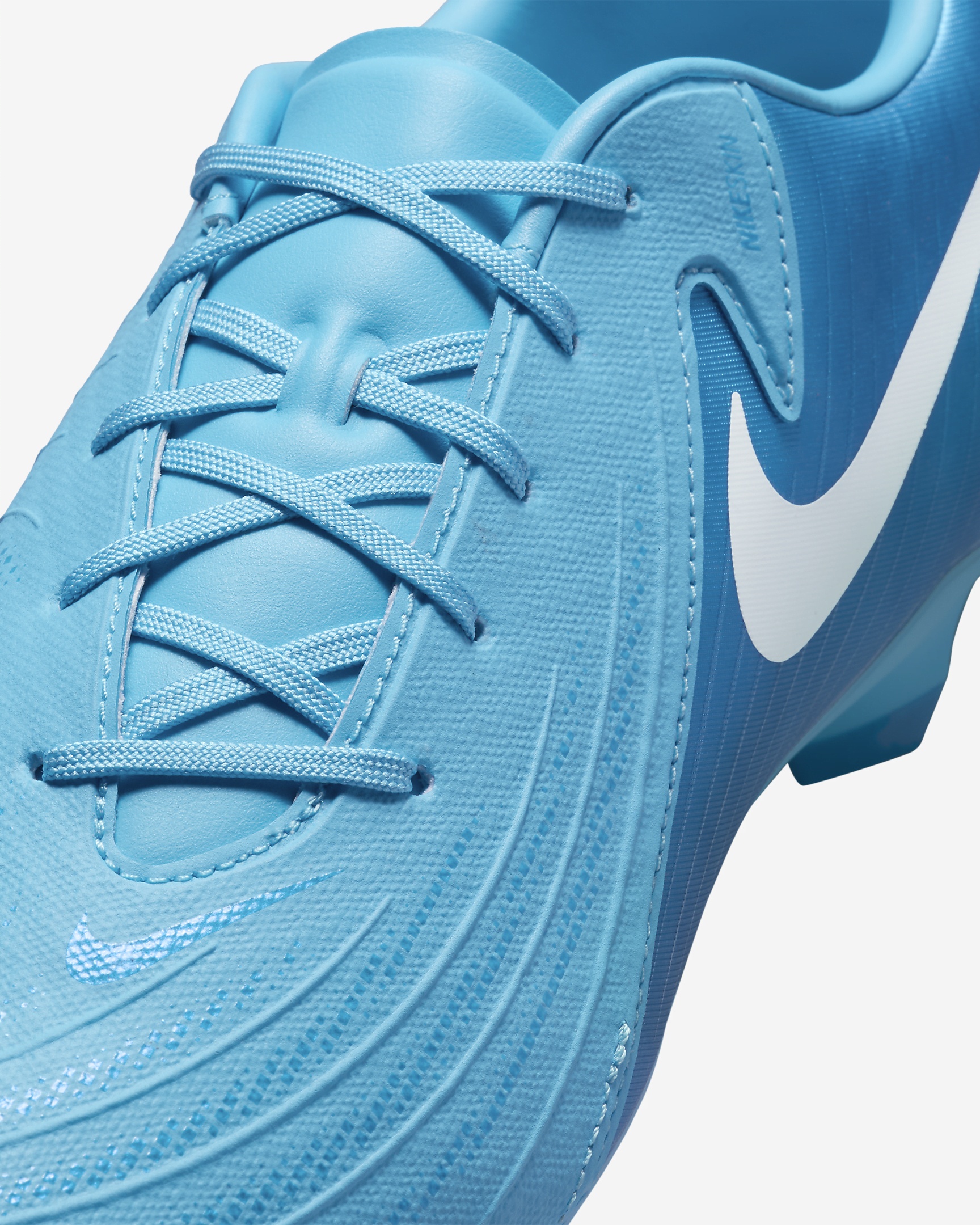 Nike Phantom GX 2 Academy MG Low-Top Soccer Cleats - 8