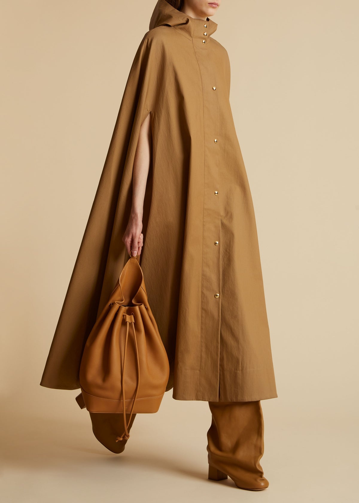 The Roygen Cape in Khaki - 2