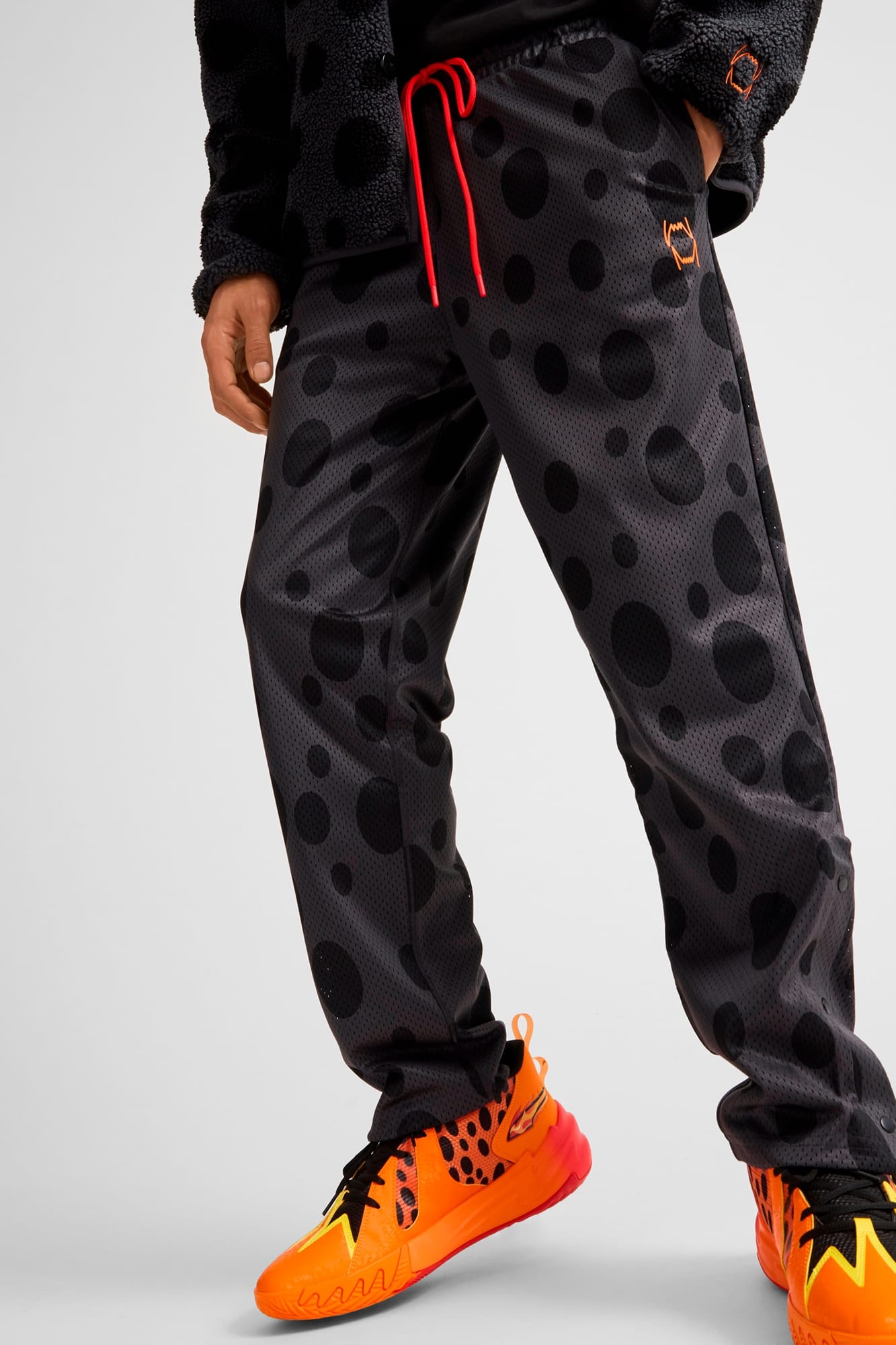 PUMA HOOPS x CHEETOS® Men's Pants - 3