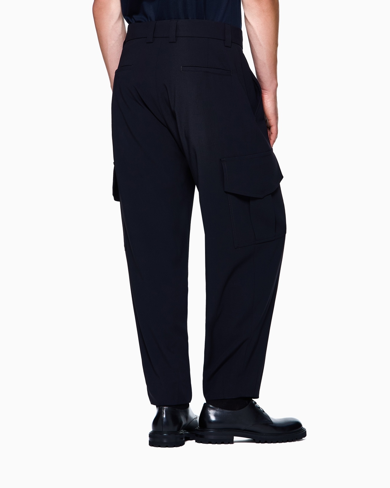SINGLE-PLEAT, PURE VIRGIN WOOL CRÊPE TROUSERS - 3