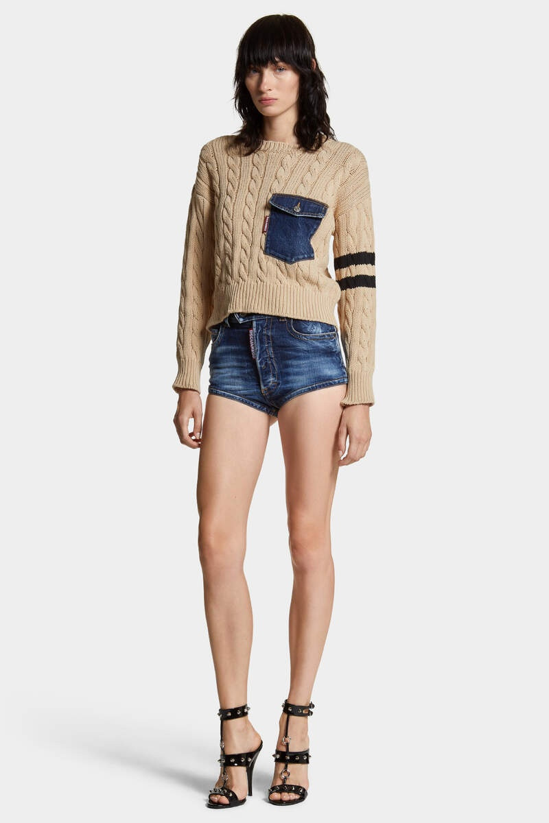 MEDIUM WASH HOT PANT 3