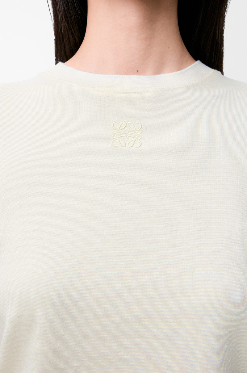 Small fit T-shirt in cotton blend 5